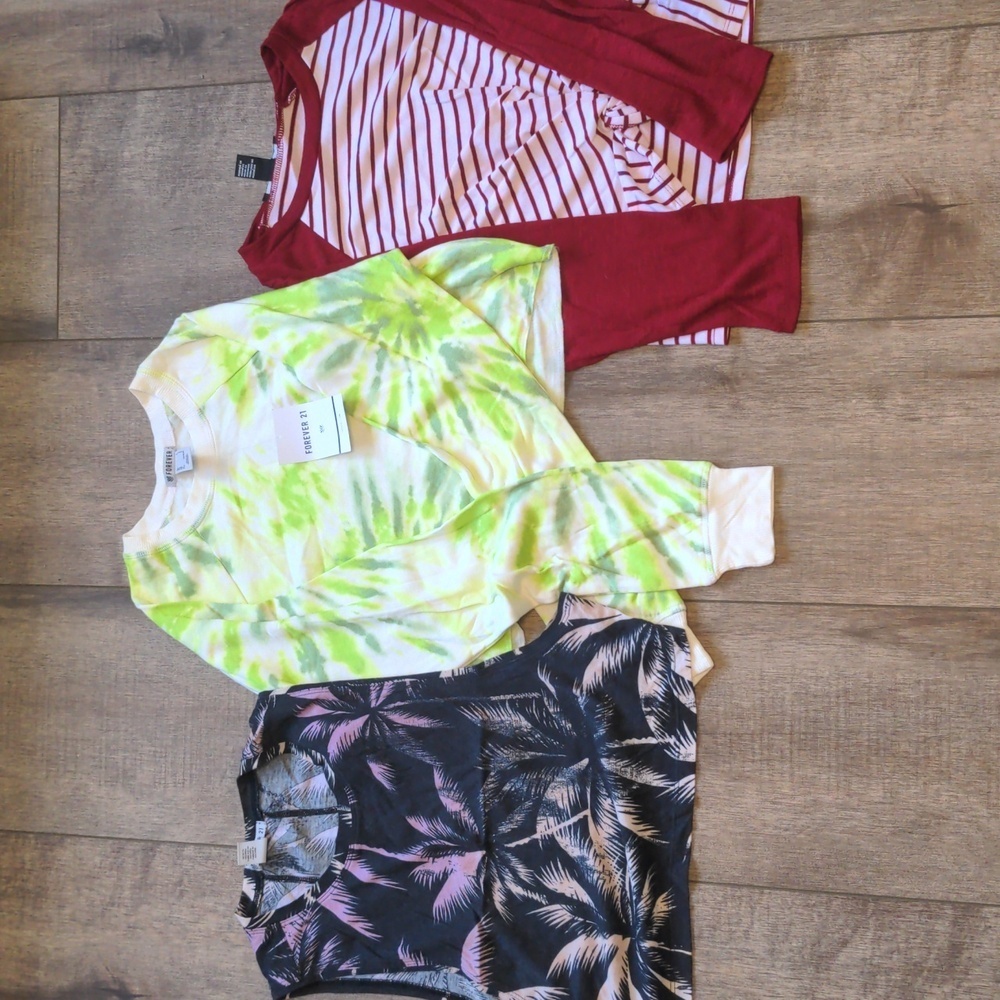Bundle crop tops size small old navy!